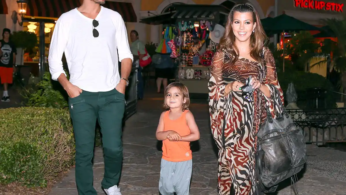 1371911408_scott disick mason kourtney kardashian zoom