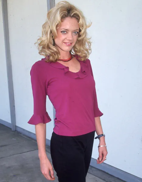 1372013719_lisa robin kelly