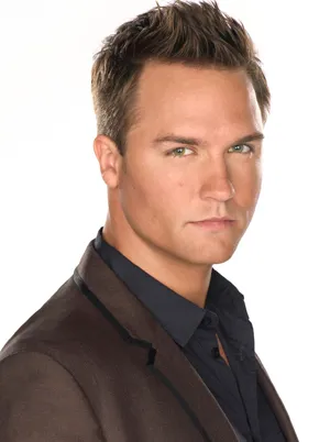 1372263734_scott porter 402