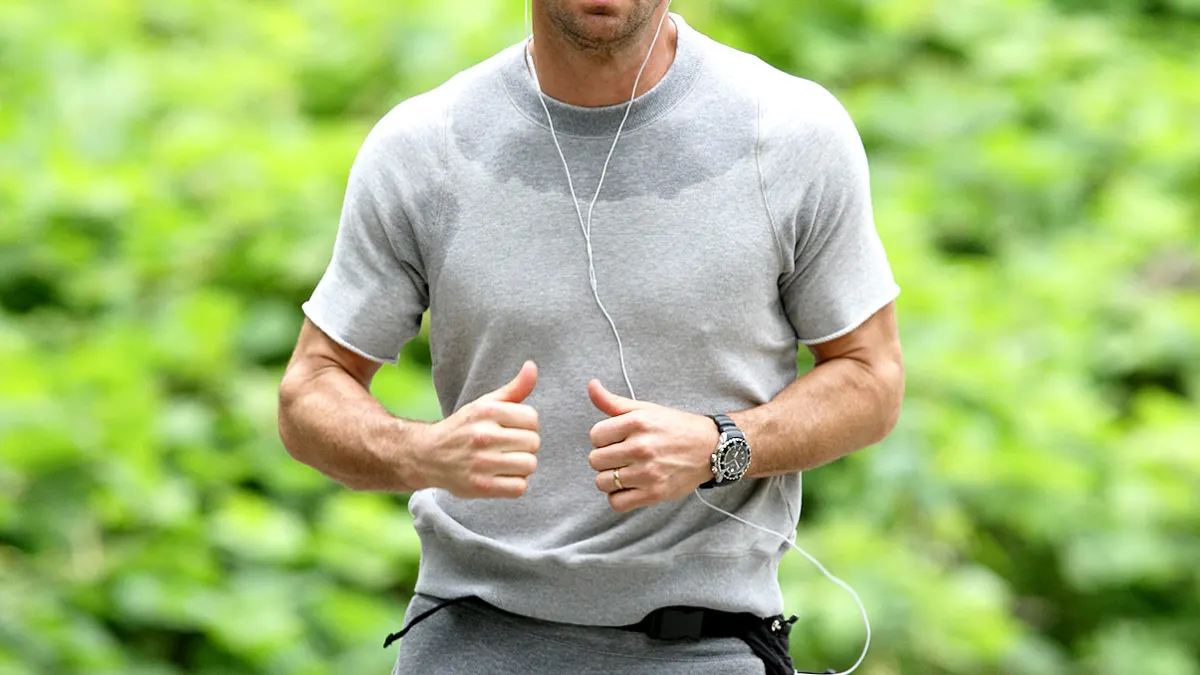 1372356787_justin theroux zoom