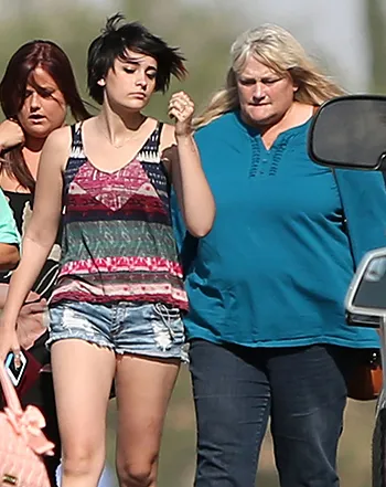 1372603143_paris jackson debbie rowe mother_2