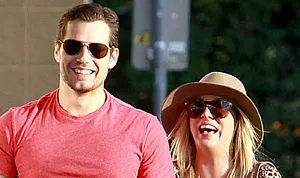 1372949231_henry cavill kayley cuoco 300