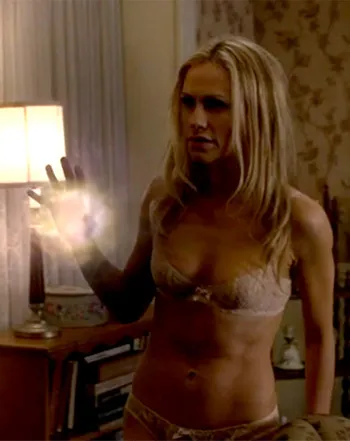 1373904614_anna paquin 441