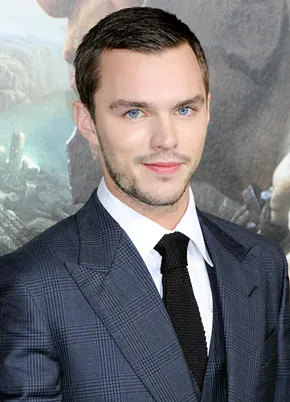 1374169246_nicholas hoult 402
