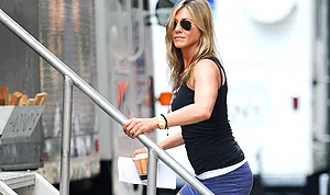 1374258127_jennifer aniston 178