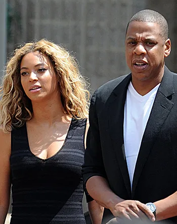 1374351798_beyonce jay z trayvon martin protest_3