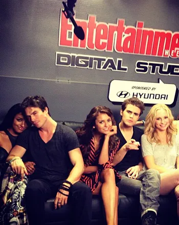 1374511650_ian somerhalder nina dobrev candice accola 441