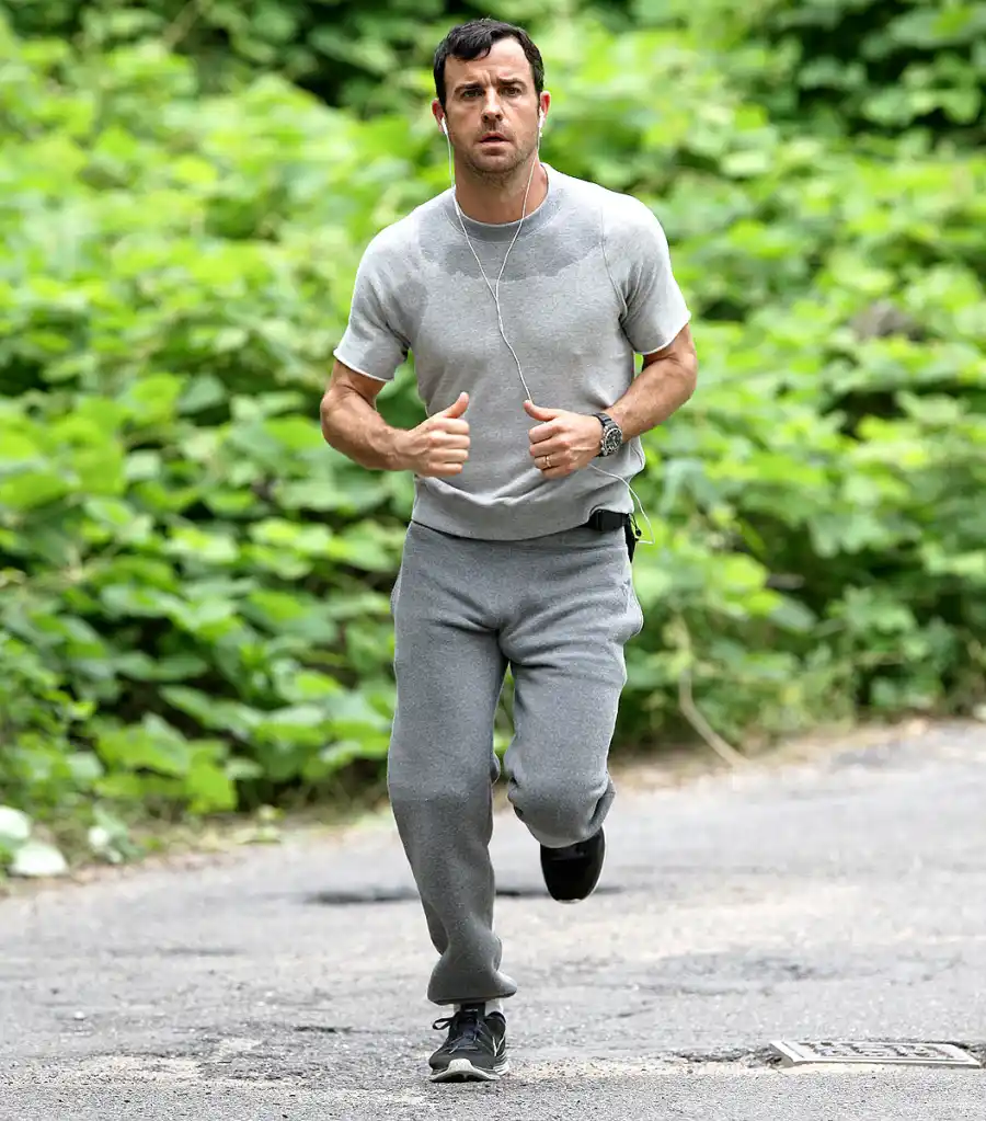 1374784389_justin theroux zoom