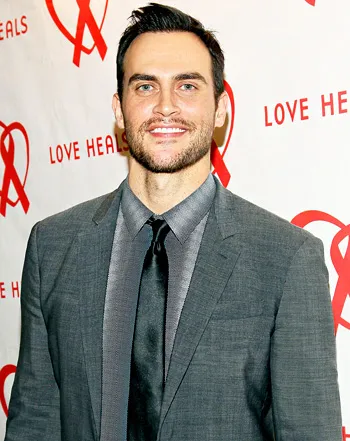 1375400403_163308278_cheyenne jackson 350