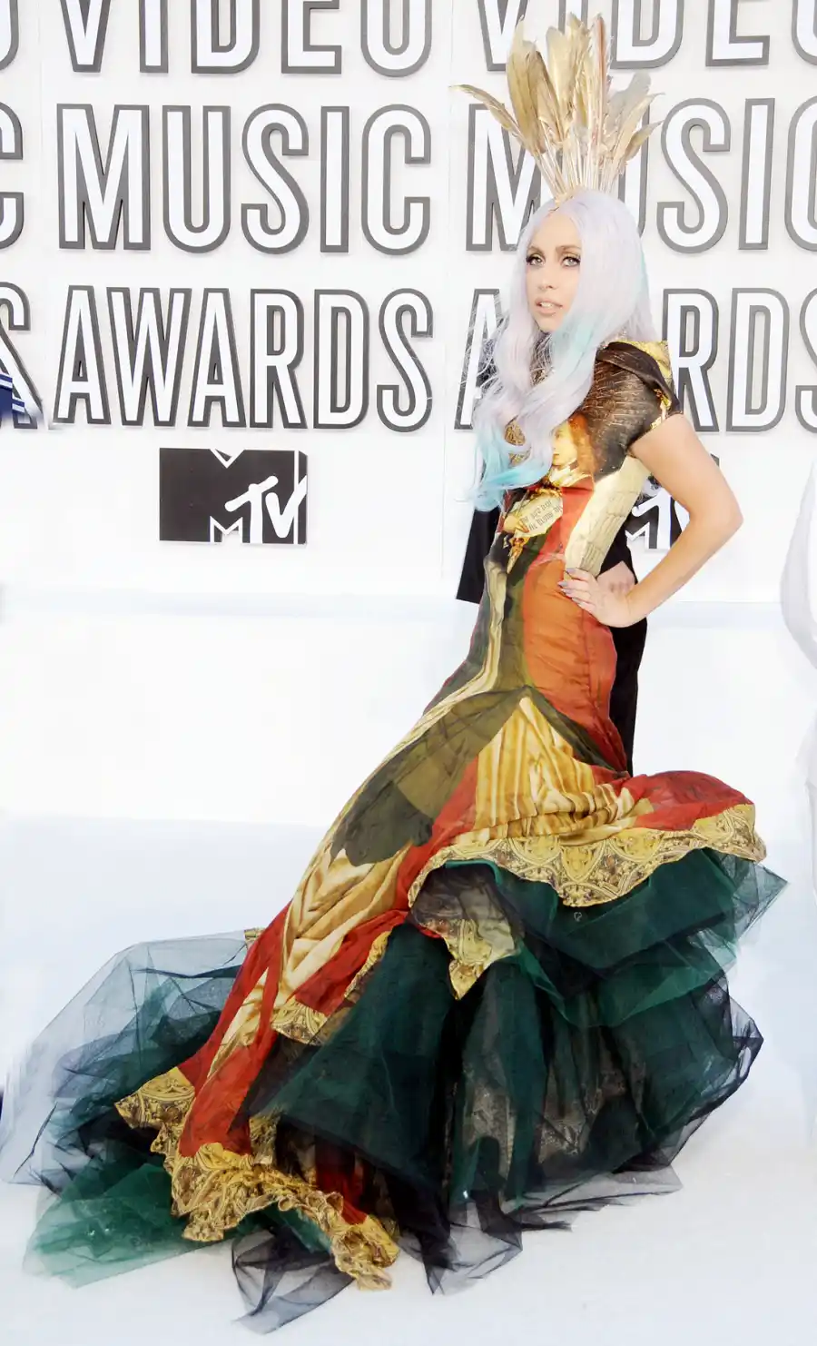 1376503667_lady gaga zoom 08