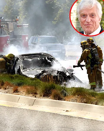 1376958419_dick van dyke car crash 350