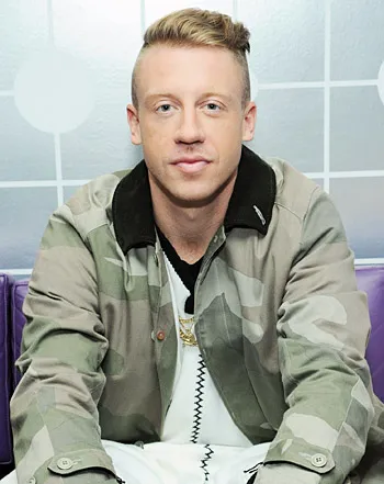 1377033370_macklemore 441