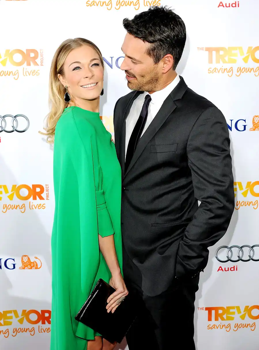 1377696026_december 4 2011 zoom