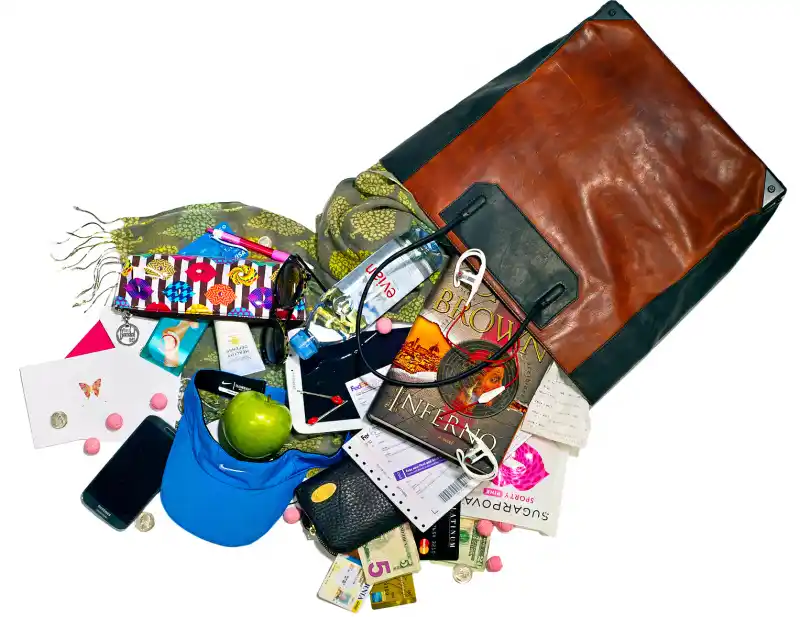 Tennis star Maria Sharapova empties out her purse for Us