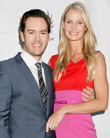 1378933345_mark paul gosselaar catriona mcginn 441