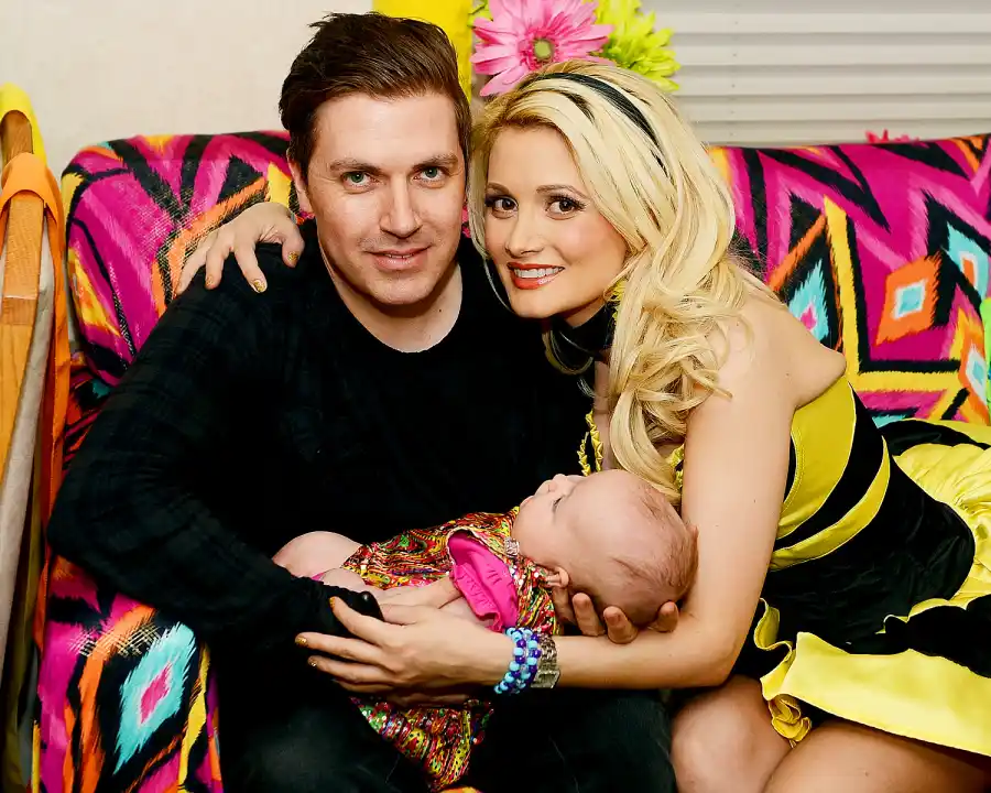 1379069891_171233036_pasquale rotella rainbow aurora rotella holly madison zoom