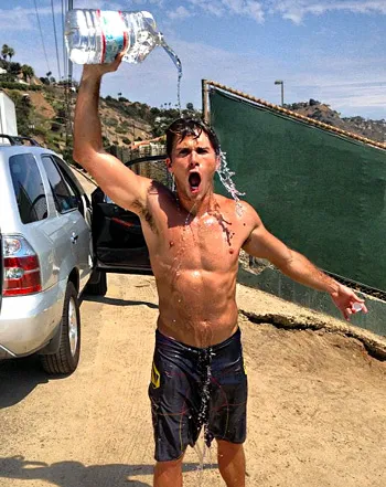 1379526566_scott eastwood 350