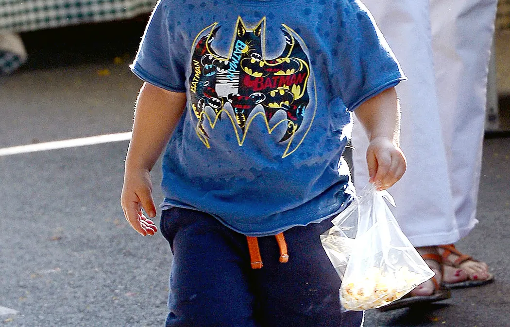 Samuel Affleck wearing a batman t-shirt on September 15, 2013