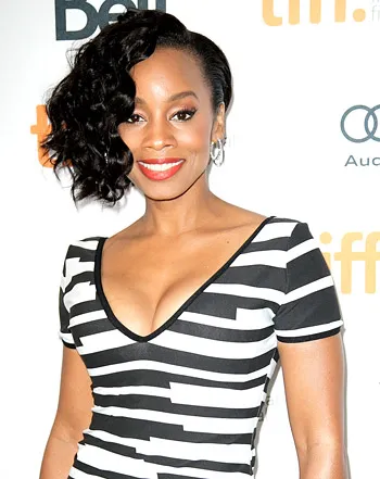 1379689293_anika noni rose 441