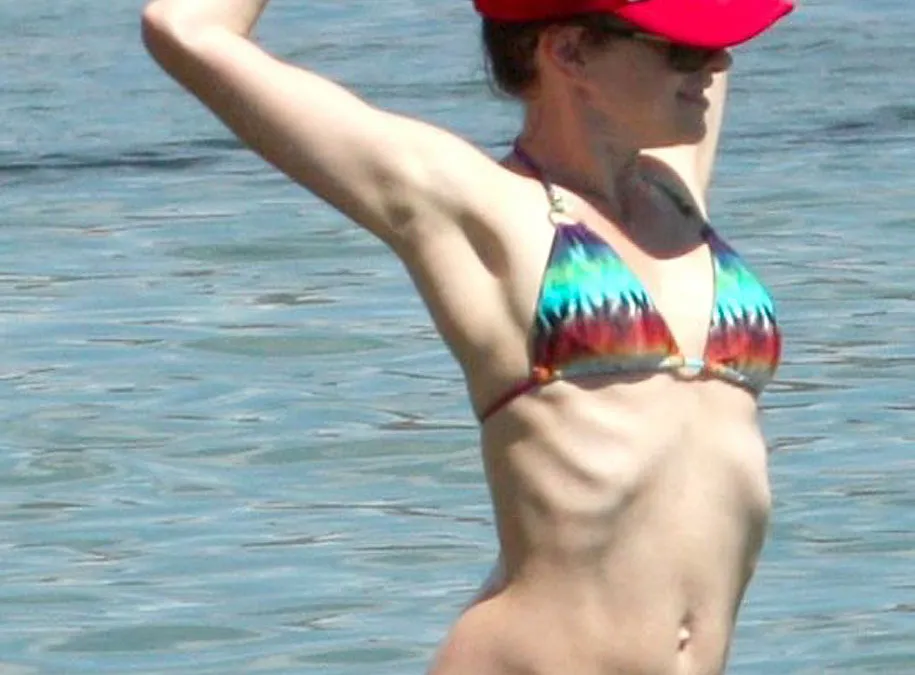 Alyson Hannigan in bikini in Malibu on Sept 19, 2013