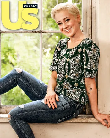 1379975345_kellie pickler 350