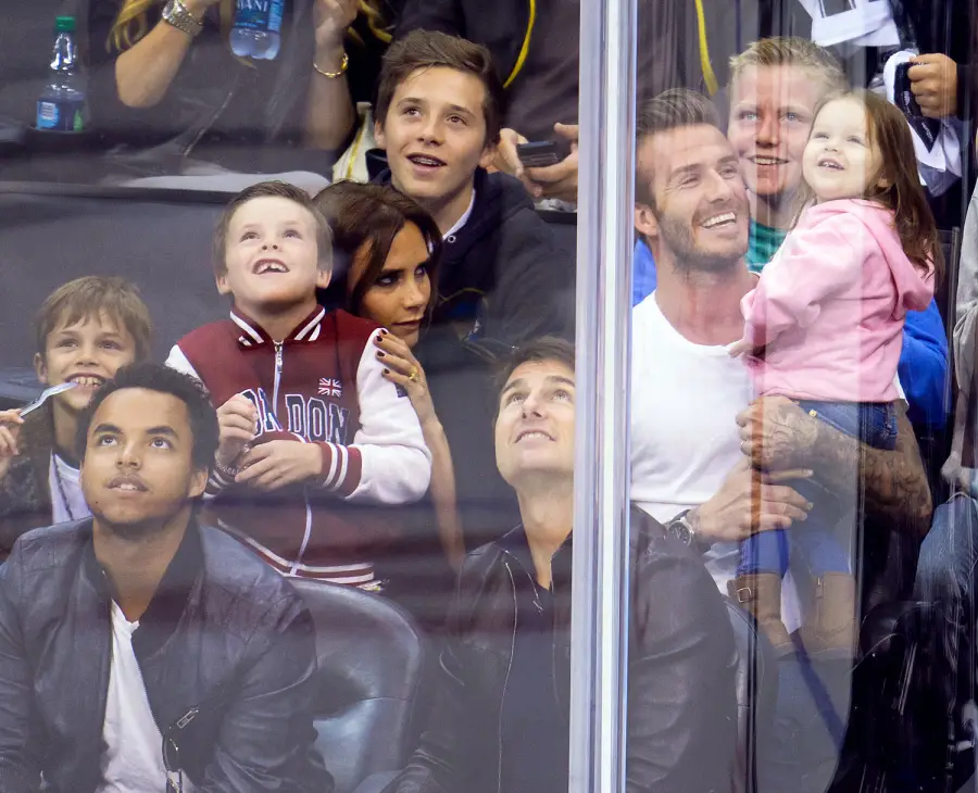 1380313500_david beckham victoria beckham brooklyn cruz romeo harper zoom