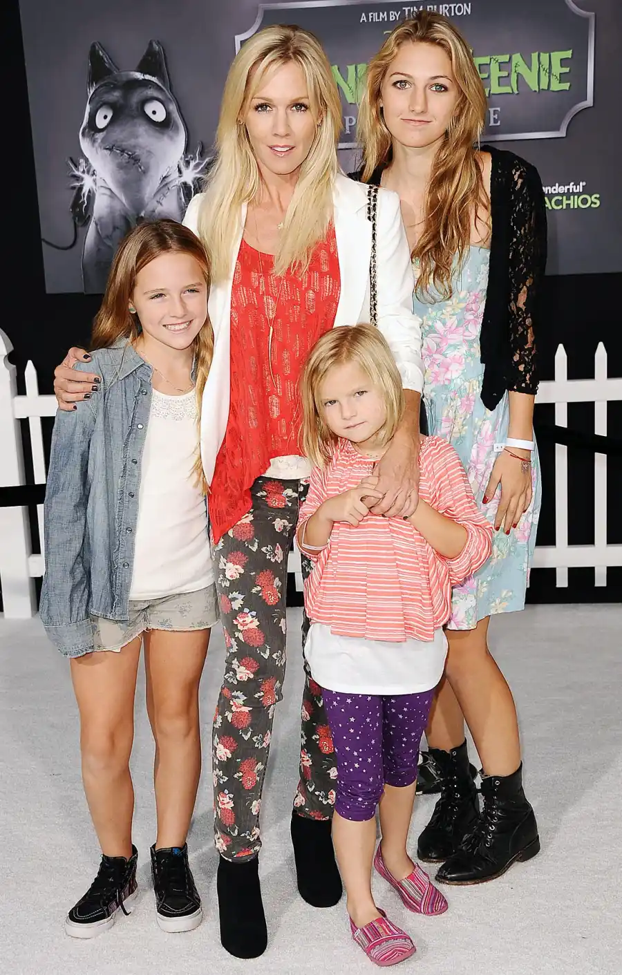 1380313556_jennie garth fiona luca lola zoom