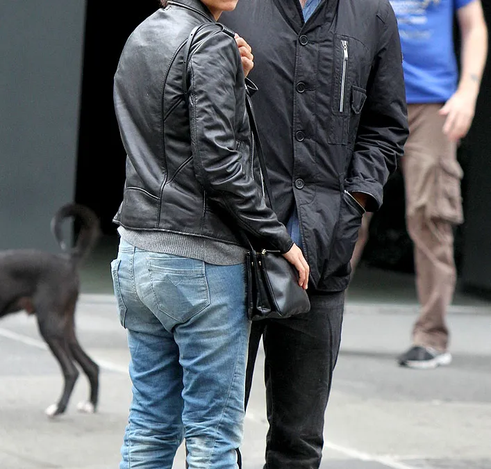Rashida Jones and boyfriend Colin Jost in NYC on Oct 9