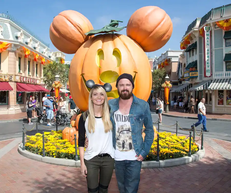 1381348051_lauren parsekian aaron paul zoom