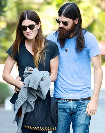 1381353670_jennifer carpenter seth avett 441