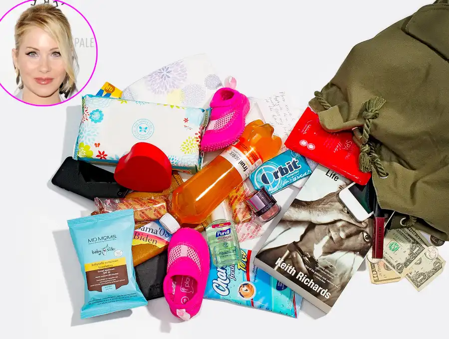 1381353799_christina applegate bag zoom