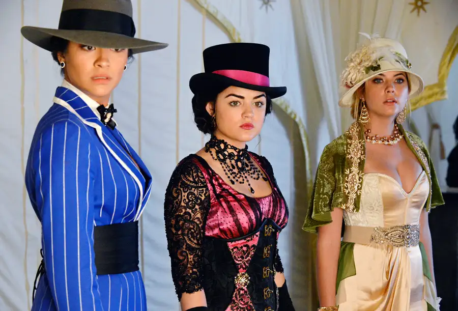 1381514747_pretty little liars zoom