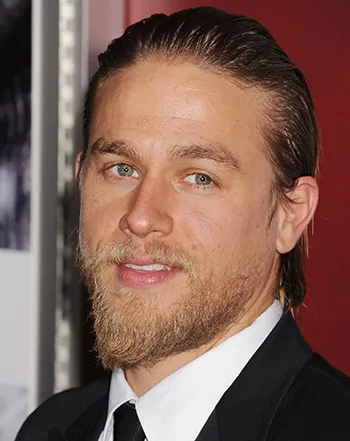 1381604621_charlie hunnam 50 shades replaced_3