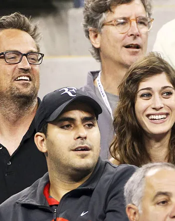 1382030923_matthew perry lizzy caplan 441