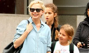 1382112133_michelle williams 178