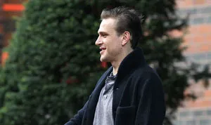 1382125306_jason segel 178