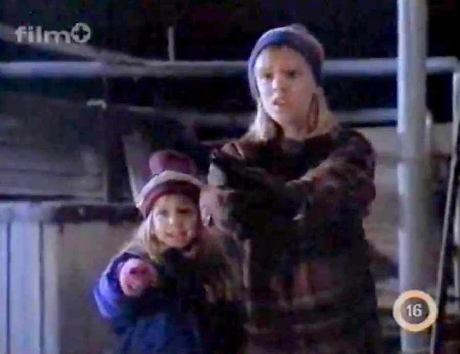 1382380792_kaley cuoco zoom