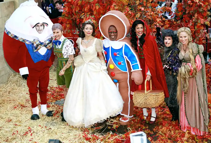 1382465178_today show halloween 2008 zoom