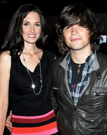 1382632548_zac hanson 441