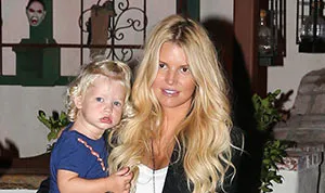 1382798296_jessica simpson h