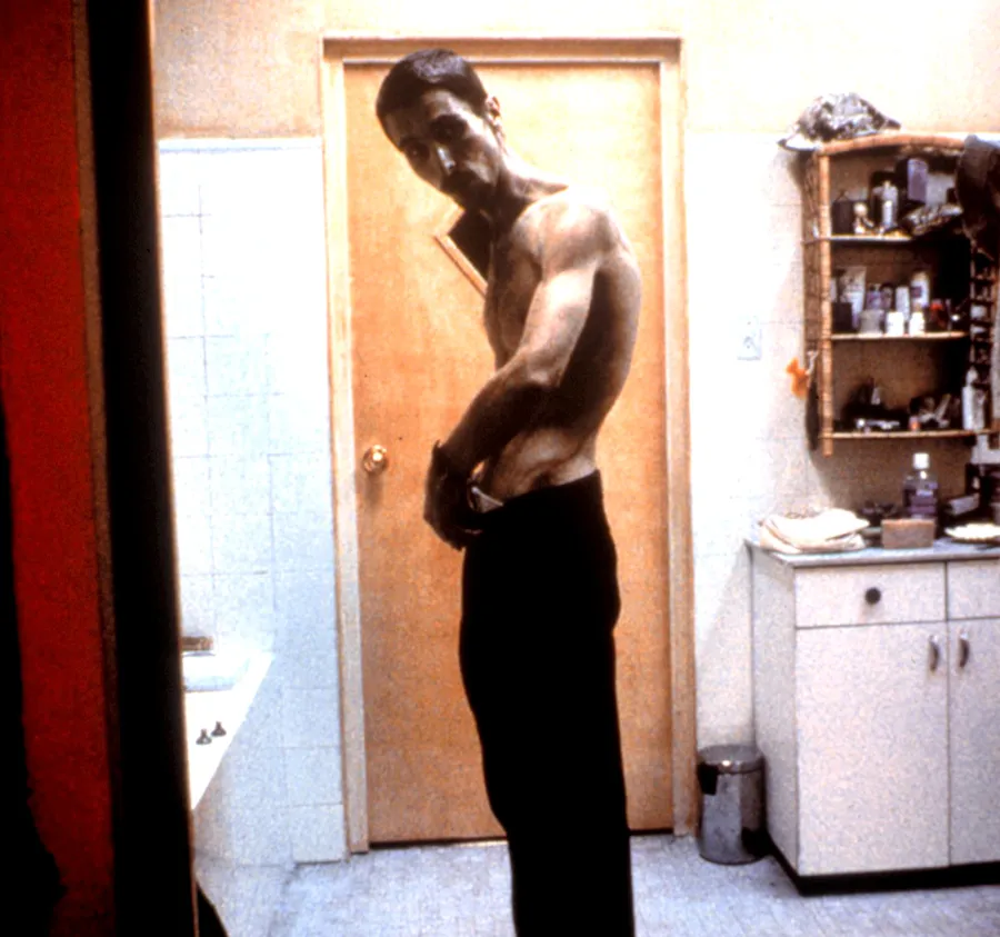 1383335707_christian bale zoom