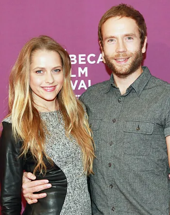 1383349892_167513141_teresa palmer mark webber 350