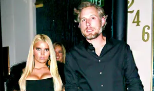 1383602777_107791pcnex_simpson07_jessica simpson eric johnson 300