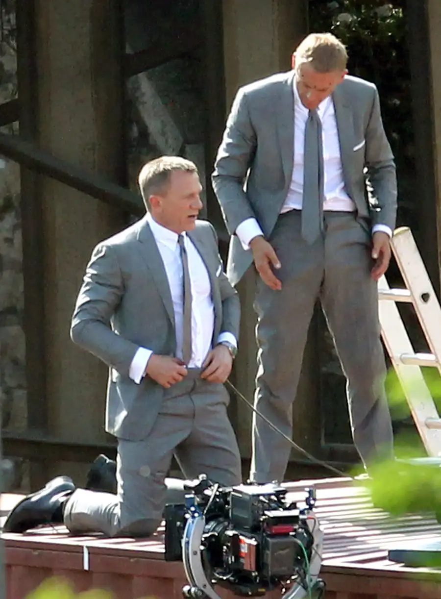 1383681786_daniel craig zoom