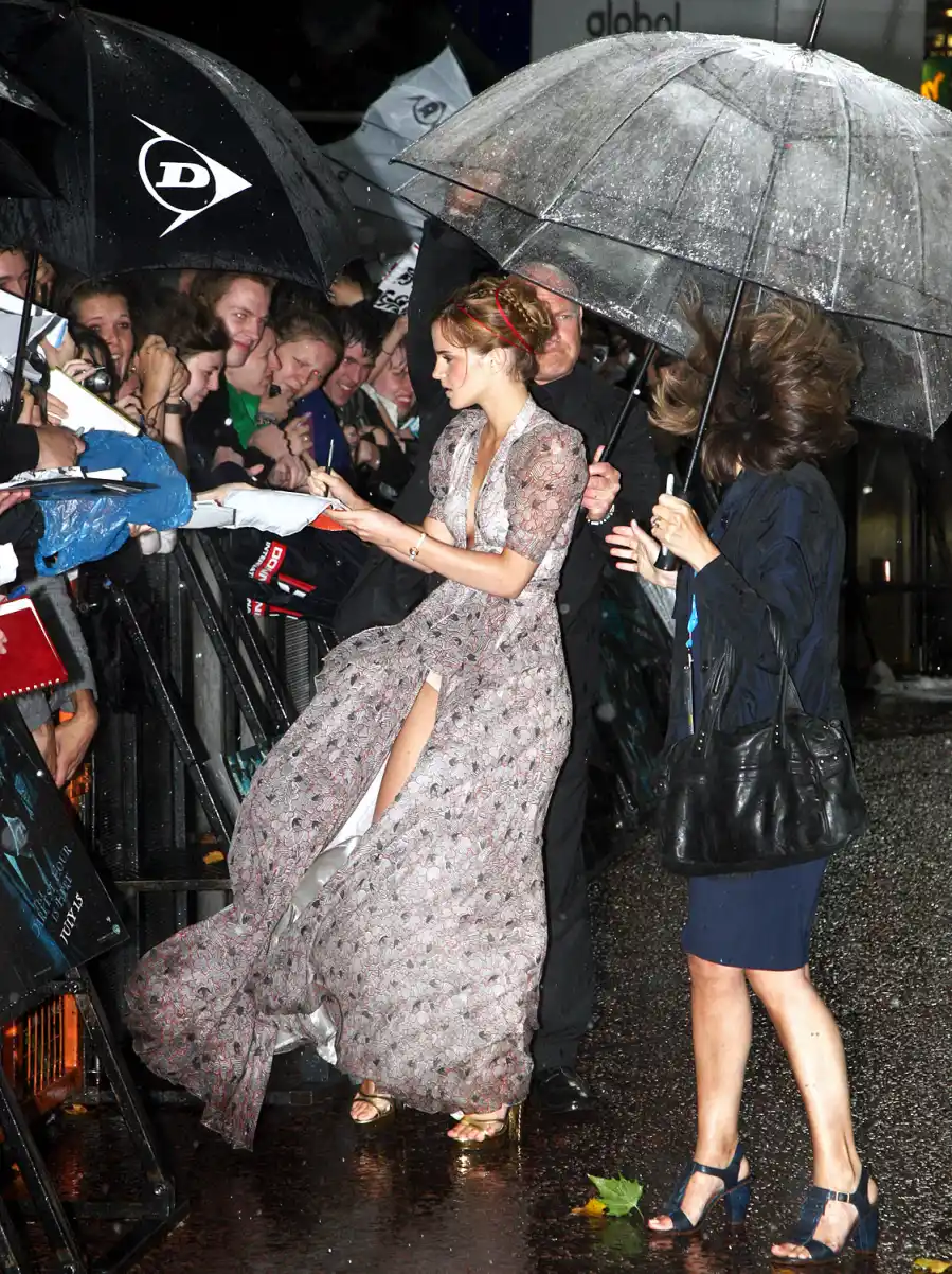 1383863886_emma watson zoom