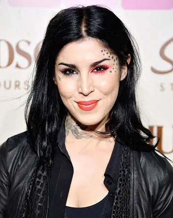 1383939216_kat von d 441