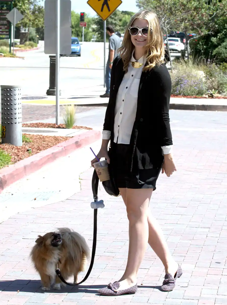 1384276534_mischa barton zoom