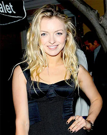 1385231106_francesca eastwood v