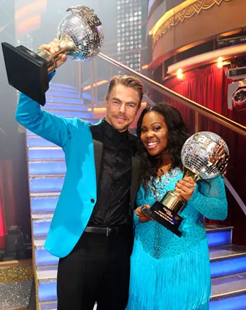 1385563067_derek hough amber riley 441