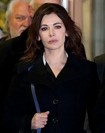 1386183064_nigella lawson 441